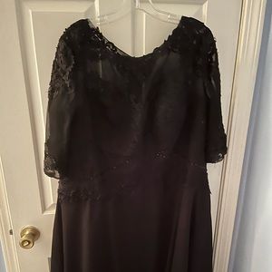 Mother of the Bride Dress Black Midi Length Size 20 Special Occasion